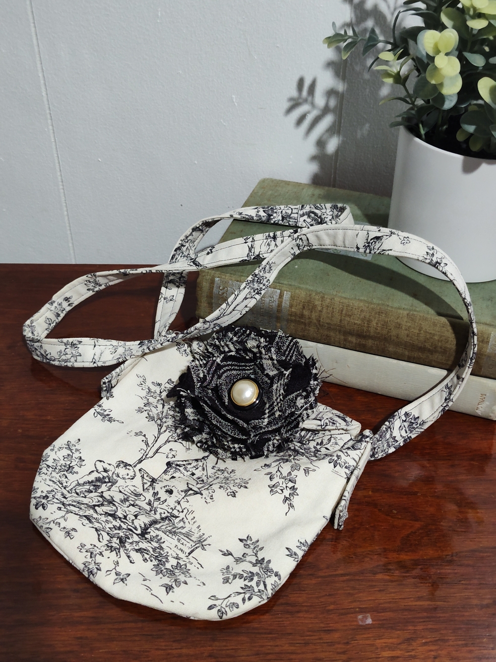 Toile Floral Cream & Black Crossbody Bag with Pearl Flower